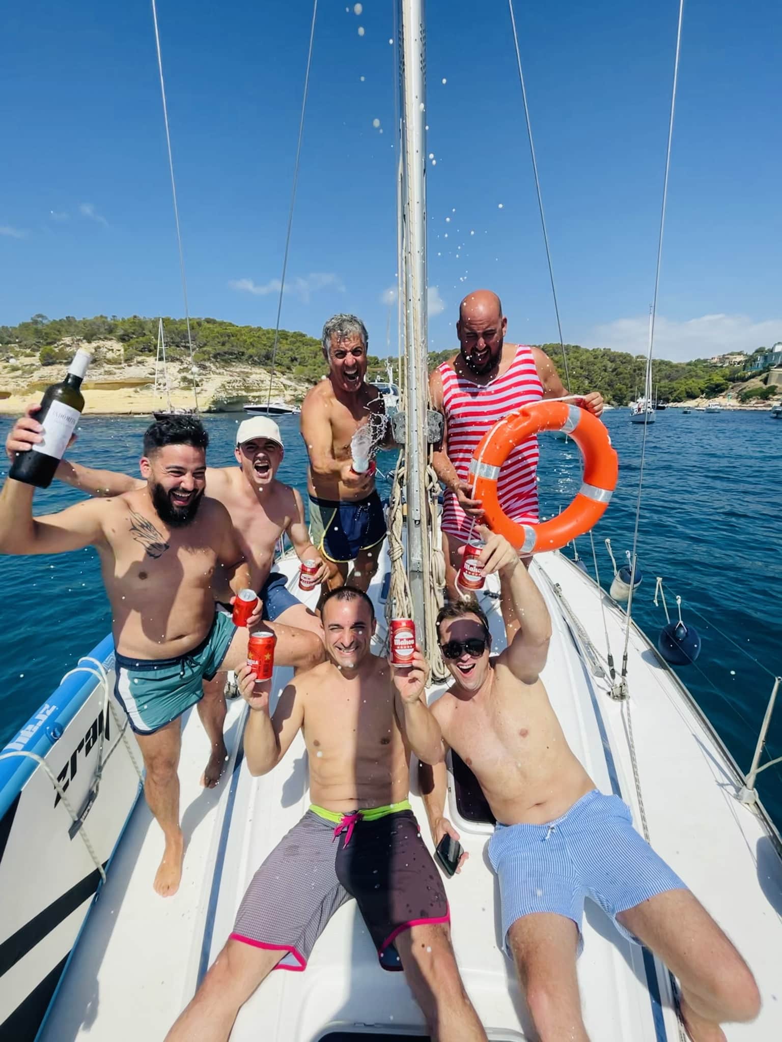 Despedida de soltero en barco en Mallorca