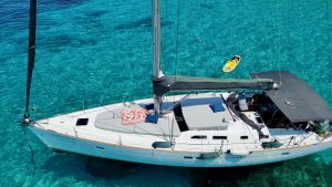 Sailboat tour