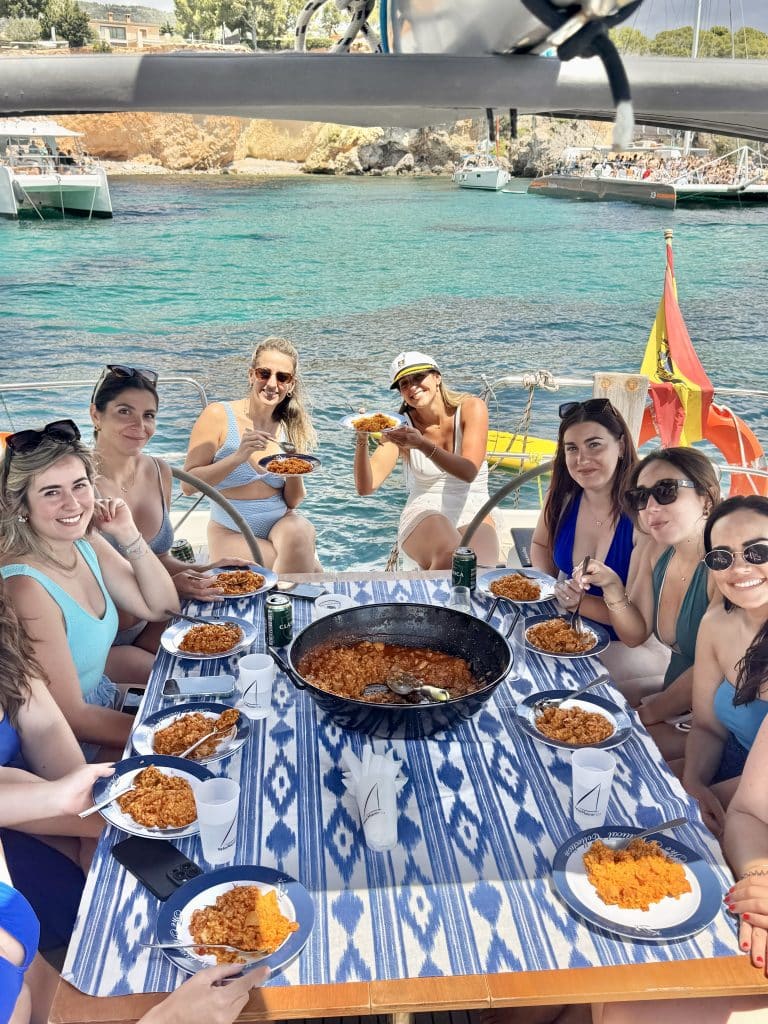 Private Bootstouren mit Tapas und Paella an Bord – Für exklusive Gruppen