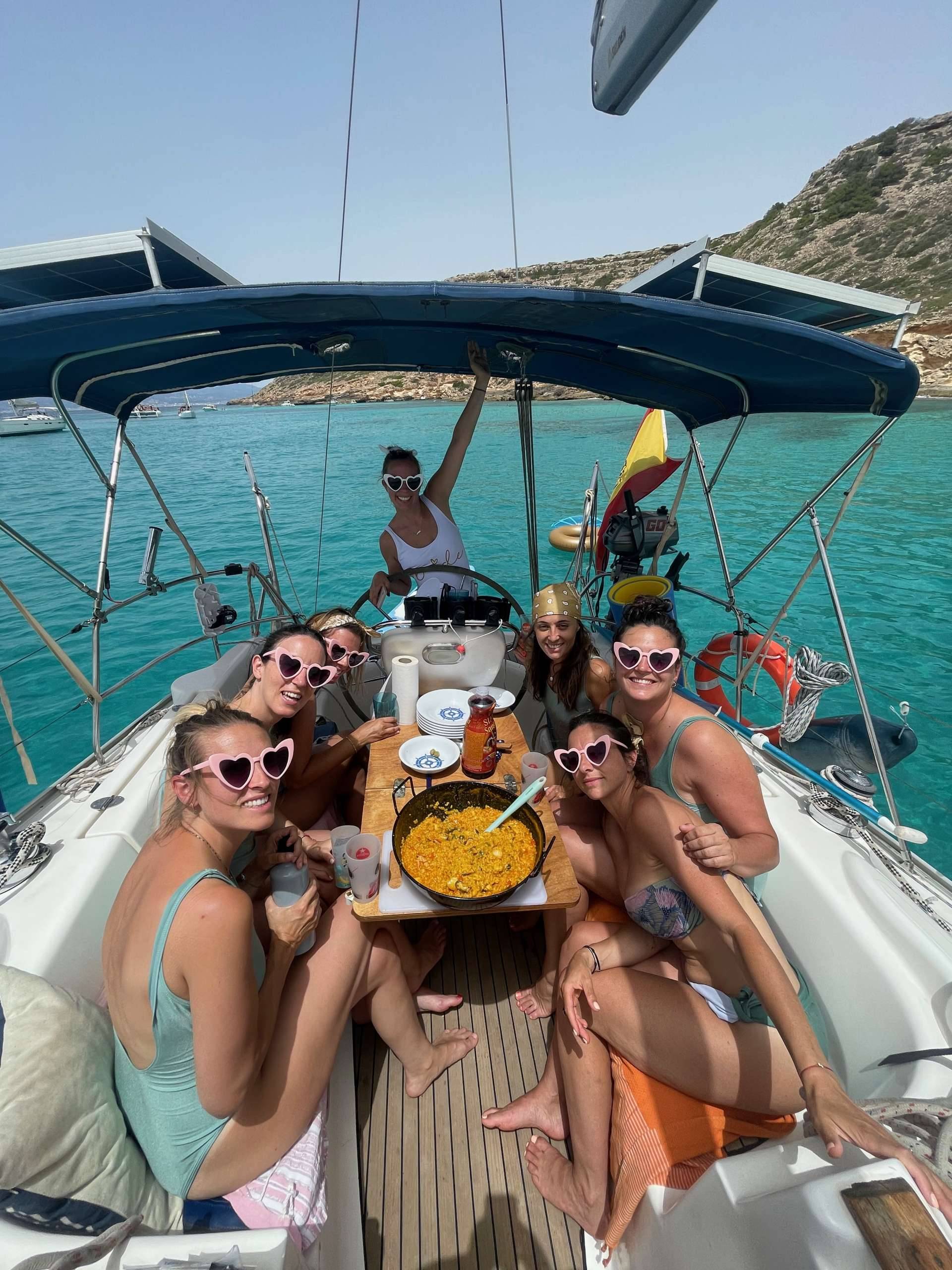 boat day tour